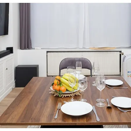 Joli En Plein Coeur De ! Apartament *